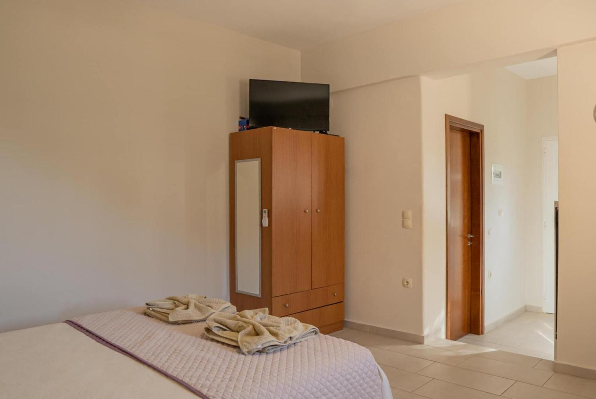 Studios Anna Maria With Sea View Kapetanianá Exterior foto